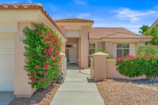 37232 Pineknoll Avenue, Palm Desert, CA 92211