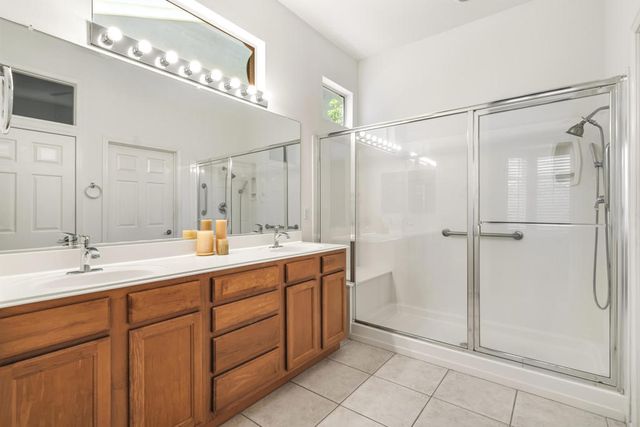 37232 Pineknoll Avenue, Palm Desert, CA 92211
