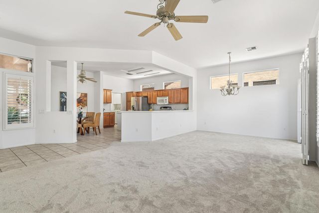 37232 Pineknoll Avenue, Palm Desert, CA 92211