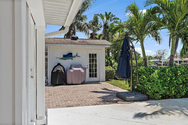 1112 38TH AVENUE NE, St Petersburg, FL 33704