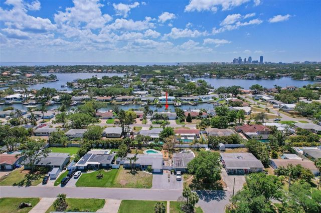 1112 38TH AVENUE NE, St Petersburg, FL 33704