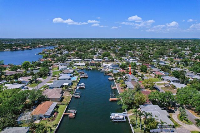 1112 38TH AVENUE NE, St Petersburg, FL 33704