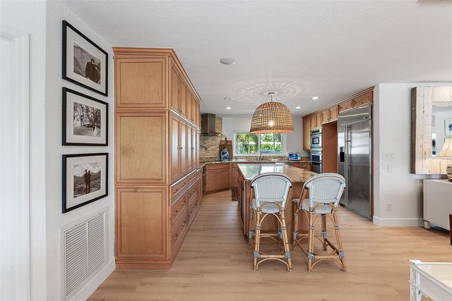 1112 38TH AVENUE NE, St Petersburg, FL 33704