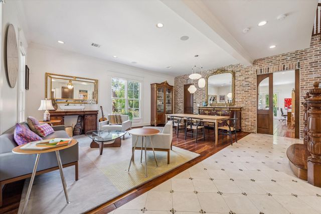 1819 Banks Street, Houston, TX 77098