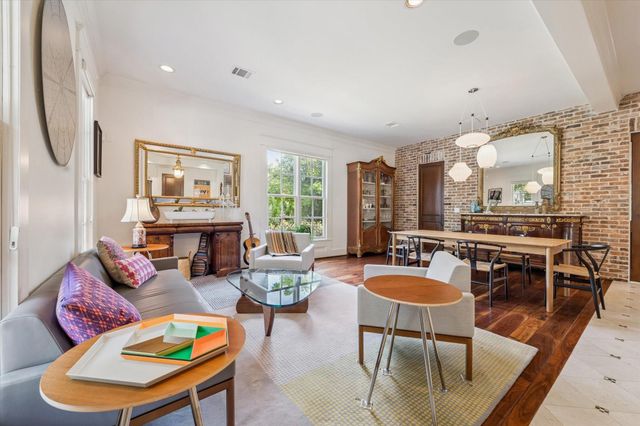 1819 Banks Street, Houston, TX 77098