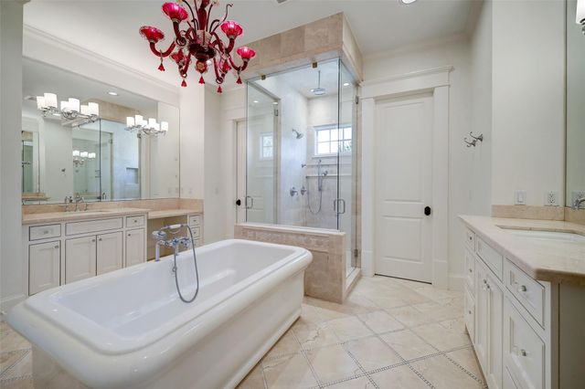 1819 Banks Street, Houston, TX 77098