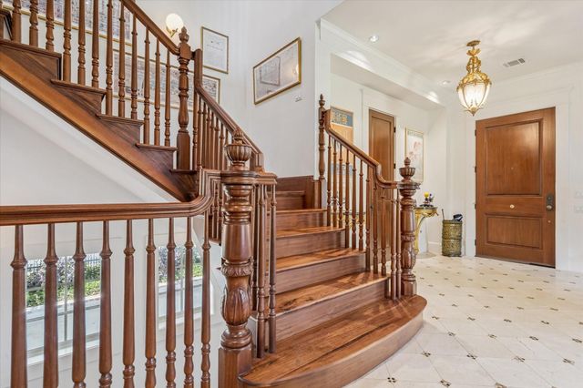 1819 Banks Street, Houston, TX 77098