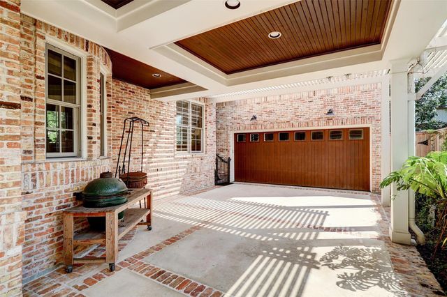 1819 Banks Street, Houston, TX 77098