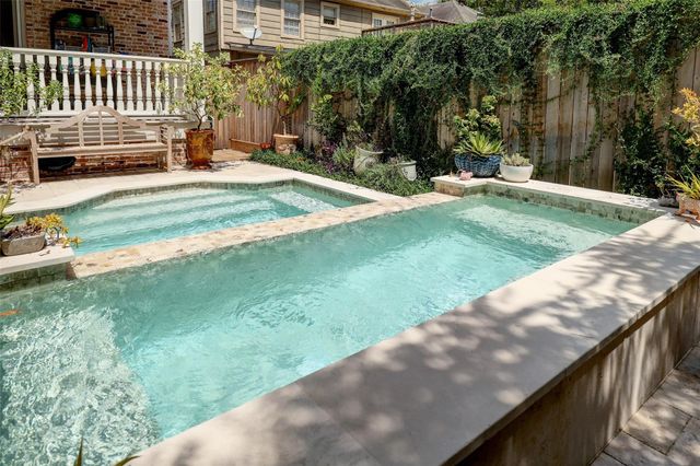 1819 Banks Street, Houston, TX 77098