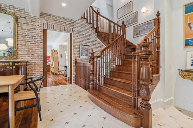 1819 Banks Street, Houston, TX 77098