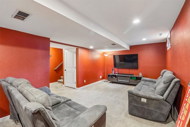 2915 SW Glenbrooke Boulevard, Ankeny, IA 50023