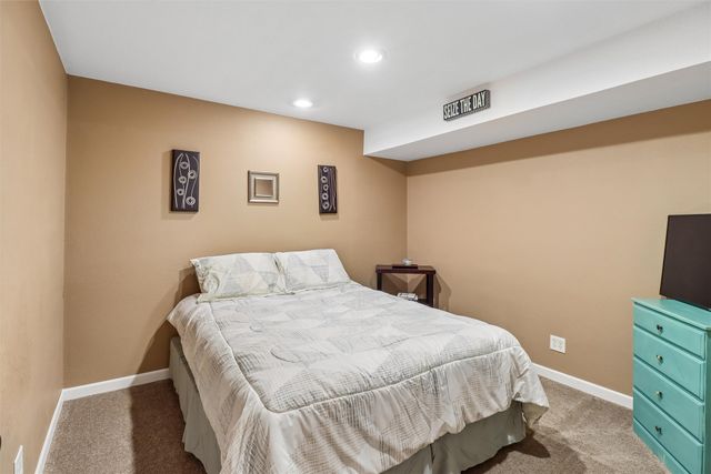 2915 SW Glenbrooke Boulevard, Ankeny, IA 50023