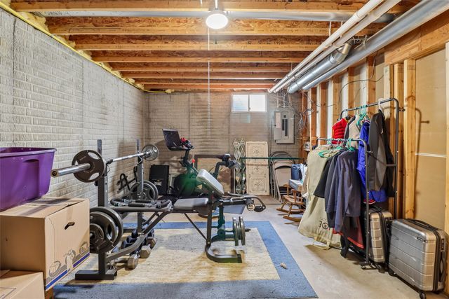 2915 SW Glenbrooke Boulevard, Ankeny, IA 50023