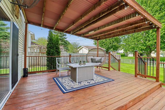 2915 SW Glenbrooke Boulevard, Ankeny, IA 50023