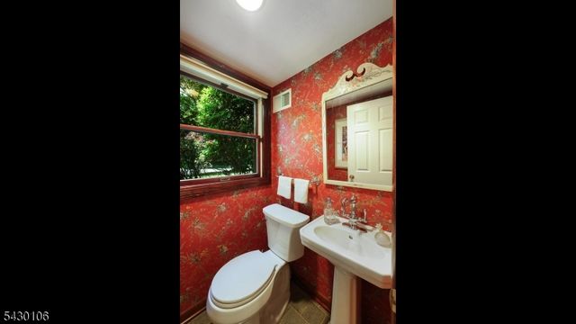 2650 Mountain Ave, Scotch Plains Twp., NJ 07076