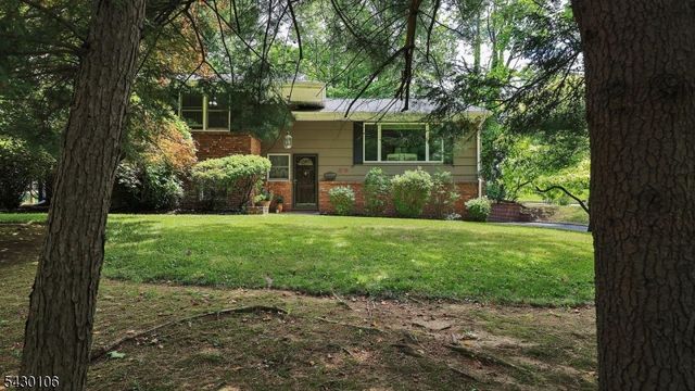 2650 Mountain Ave, Scotch Plains Twp., NJ 07076