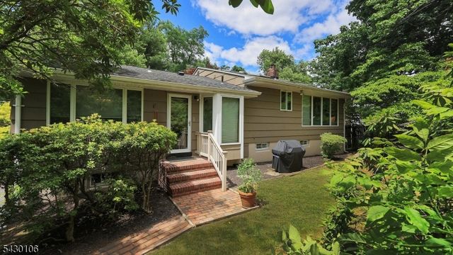 2650 Mountain Ave, Scotch Plains Twp., NJ 07076