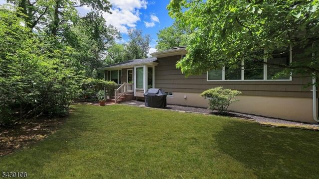 2650 Mountain Ave, Scotch Plains Twp., NJ 07076