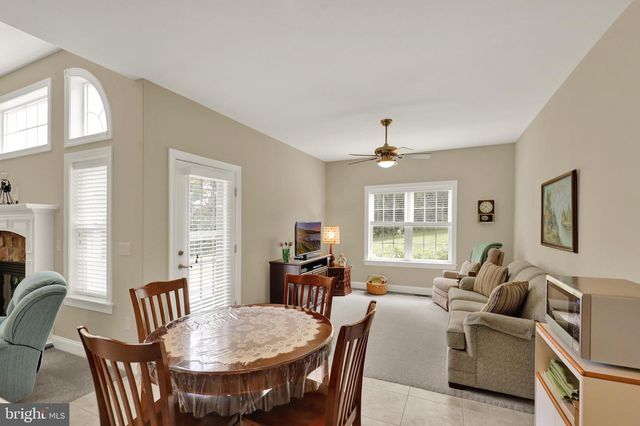 295 COPPER BEECH LN, Womelsdorf, PA 19567