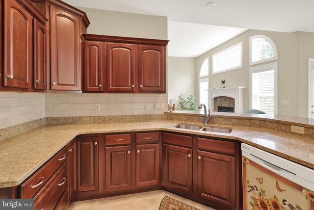 295 COPPER BEECH LN, Womelsdorf, PA 19567