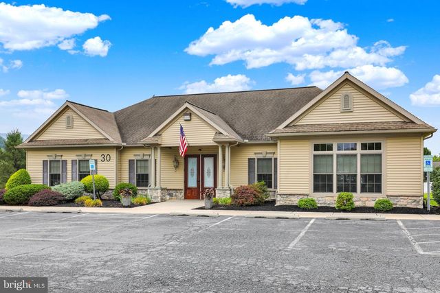 295 COPPER BEECH LN, Womelsdorf, PA 19567