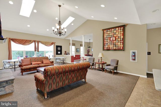 295 COPPER BEECH LN, Womelsdorf, PA 19567