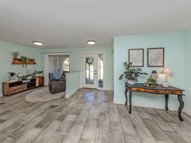 511 RUBENS DRIVE 511, Nokomis, FL 34275