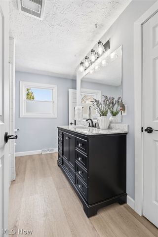 2858 Lombardi Avenue SW, Canton, OH 44706