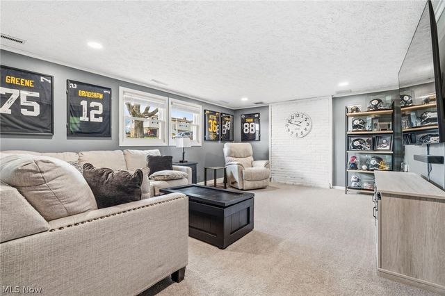 2858 Lombardi Avenue SW, Canton, OH 44706