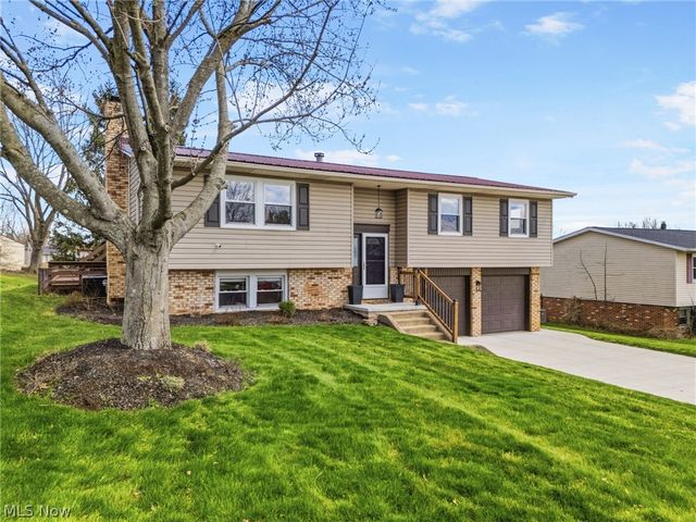 2858 Lombardi Avenue SW, Canton, OH 44706