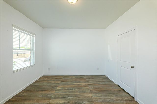 746 Wilshire Drive, Lavon, TX 75166