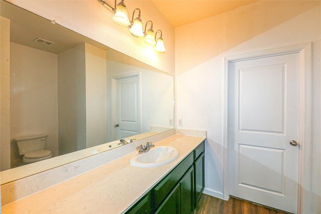 746 Wilshire Drive, Lavon, TX 75166