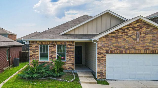 746 Wilshire Drive, Lavon, TX 75166