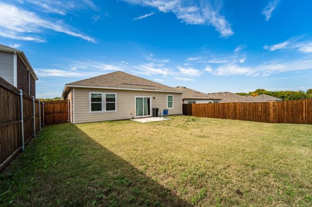 746 Wilshire Drive, Lavon, TX 75166