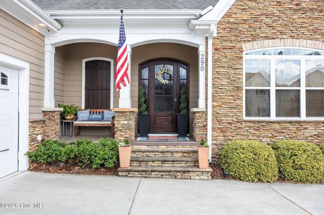 290 Legacy Lakes Way, Aberdeen, NC 28315