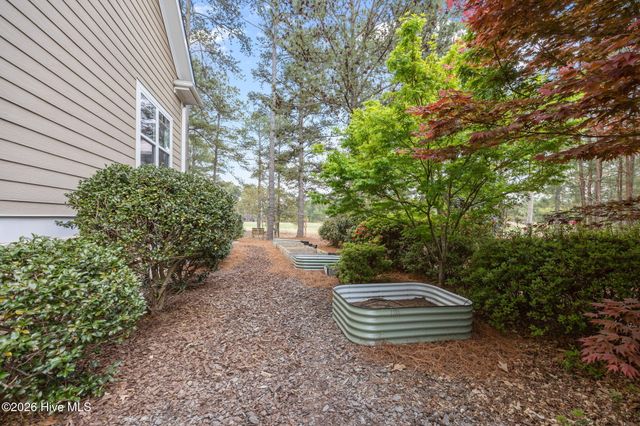 290 Legacy Lakes Way, Aberdeen, NC 28315