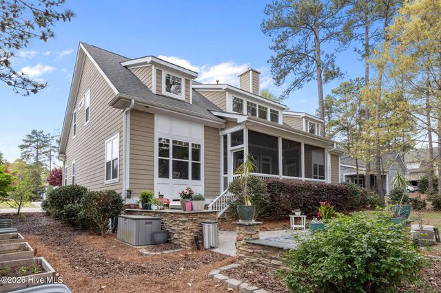 290 Legacy Lakes Way, Aberdeen, NC 28315