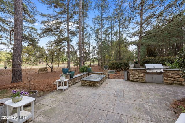 290 Legacy Lakes Way, Aberdeen, NC 28315