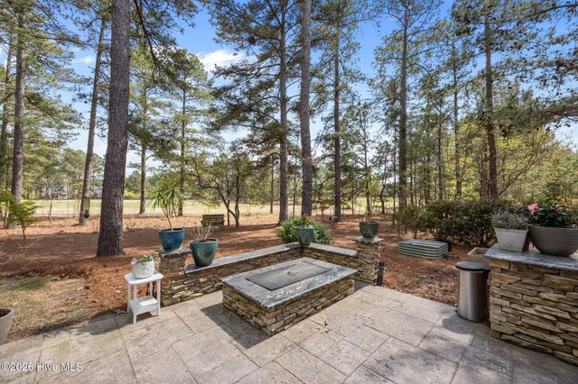 290 Legacy Lakes Way, Aberdeen, NC 28315