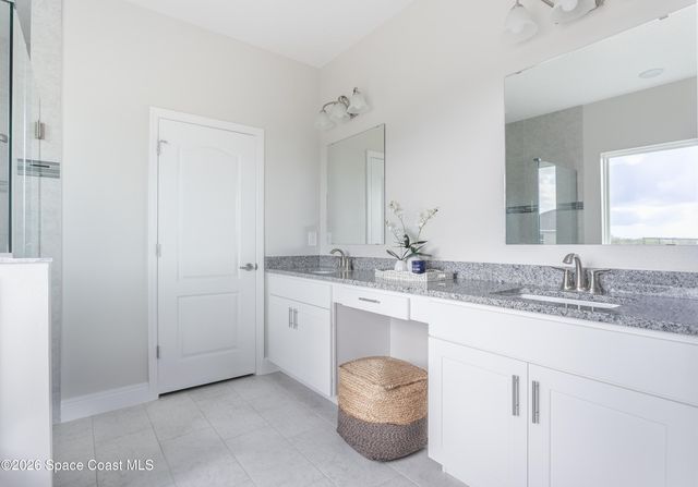 2423 Pinwherry Street NW, Palm Bay, FL 32907