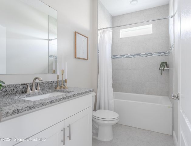 2423 Pinwherry Street NW, Palm Bay, FL 32907