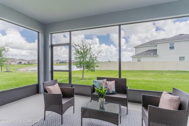 2423 Pinwherry Street NW, Palm Bay, FL 32907