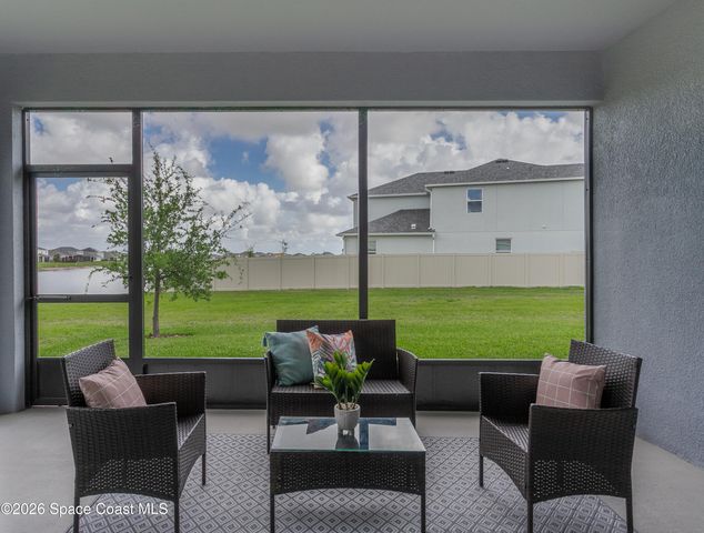 2423 Pinwherry Street NW, Palm Bay, FL 32907