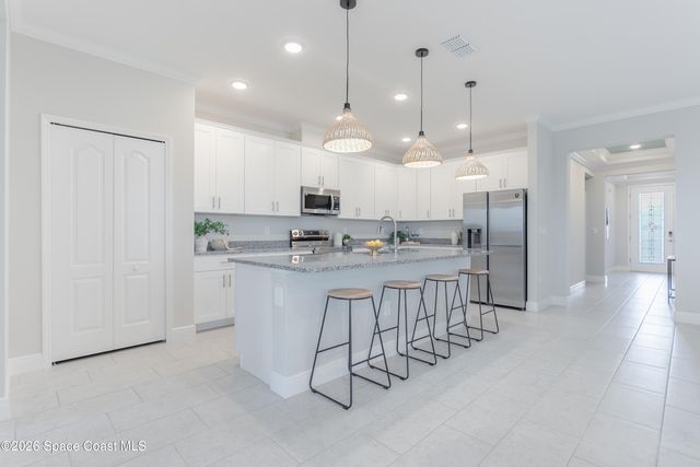 2423 Pinwherry Street NW, Palm Bay, FL 32907