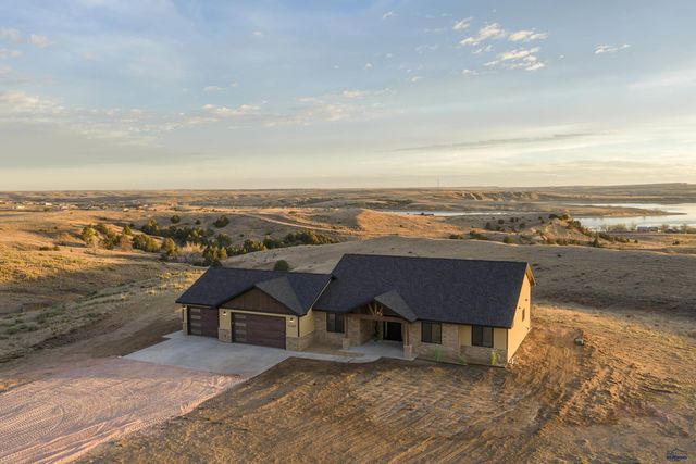 13307 SUNUP LN, Hot Springs, SD 57747