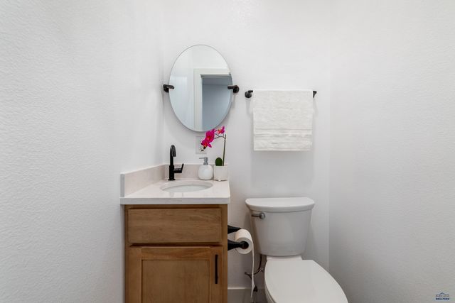 13307 SUNUP LN, Hot Springs, SD 57747