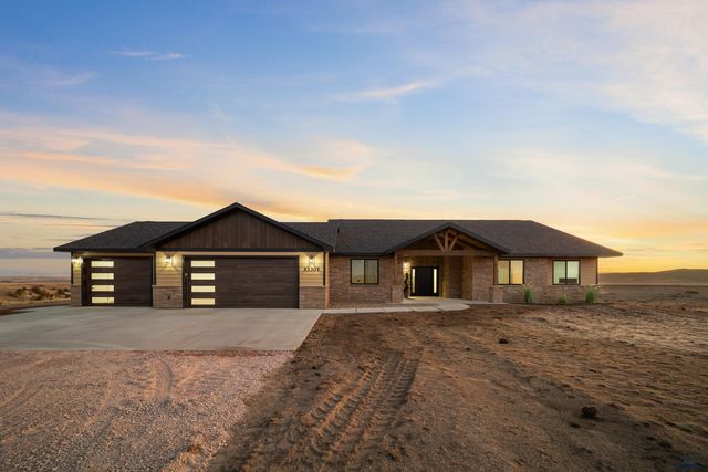 13307 SUNUP LN, Hot Springs, SD 57747