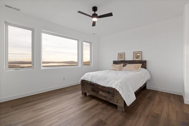 13307 SUNUP LN, Hot Springs, SD 57747