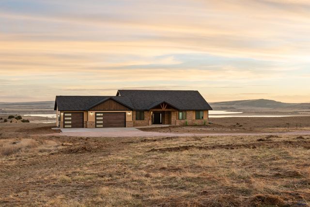 13307 SUNUP LN, Hot Springs, SD 57747