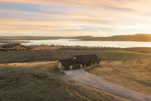 13307 SUNUP LN, Hot Springs, SD 57747